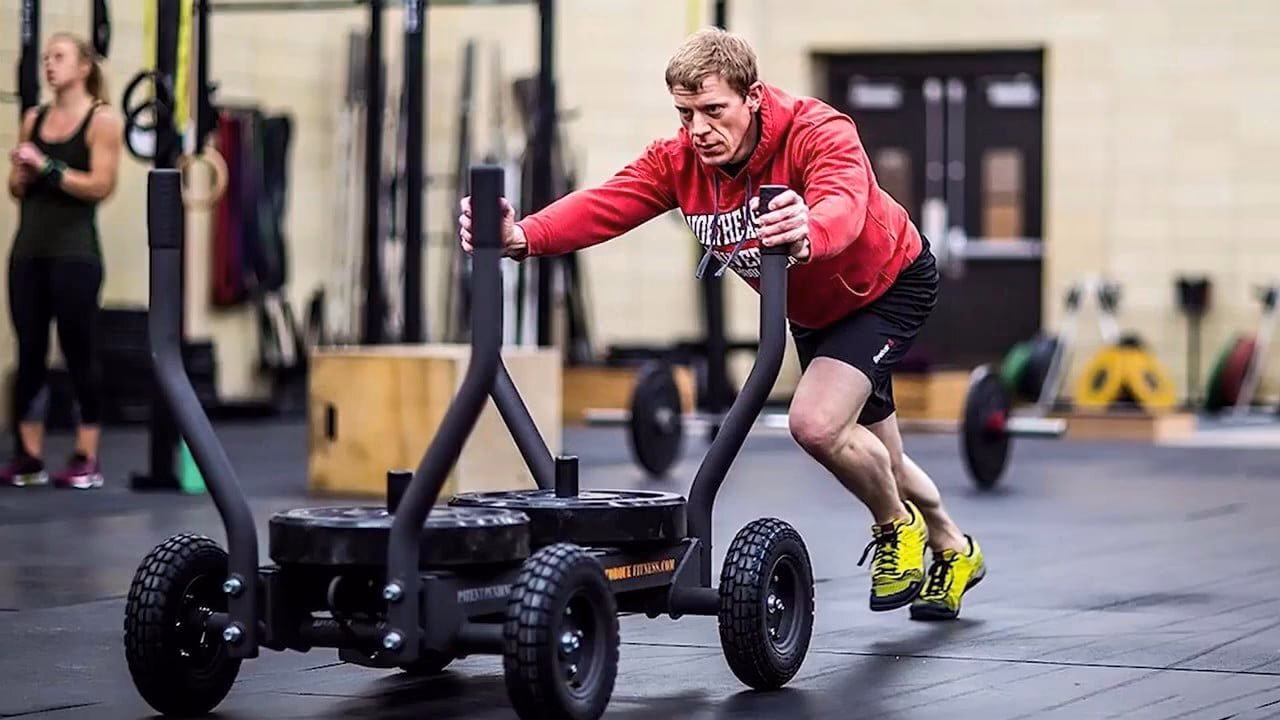 ¿Qué se trabaja empujando un trineo?