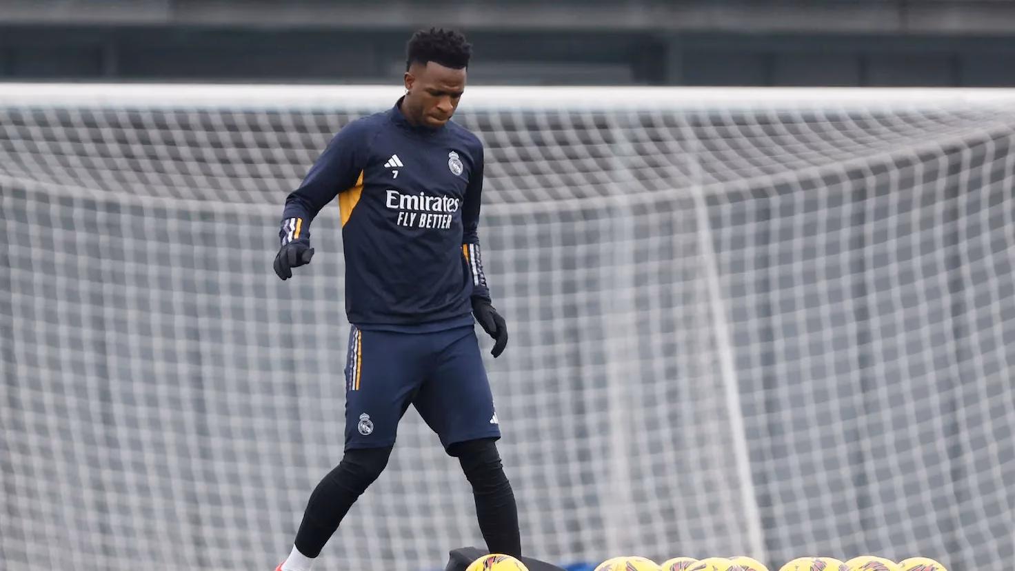 ¿Cuántos idiomas habla Vinicius?